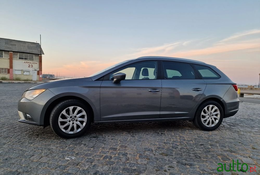 2014' SEAT Leon St photo #4