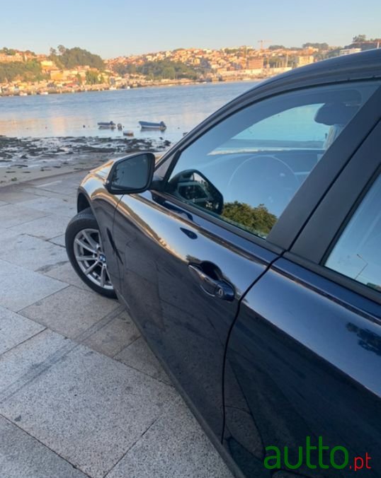 2014' BMW 320 photo #3