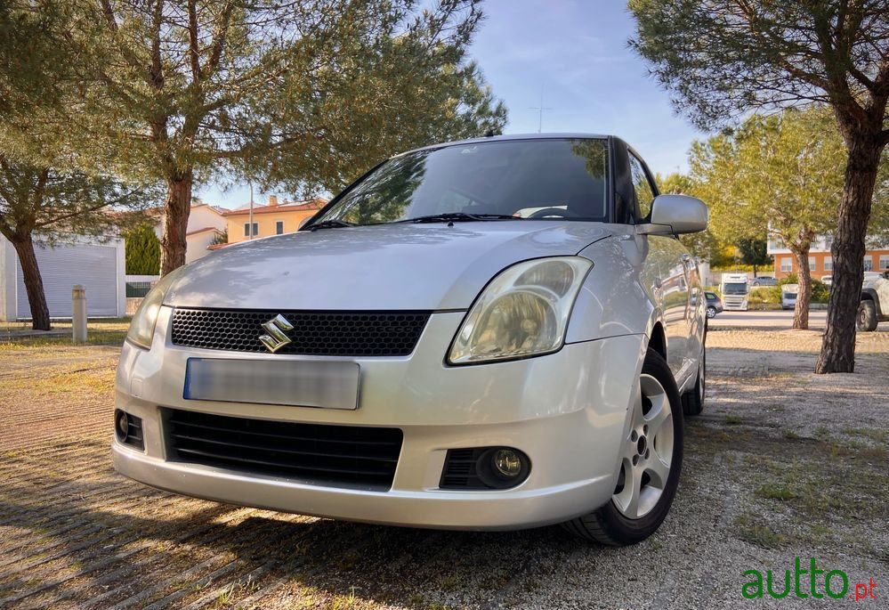 2007' Suzuki Swift photo #6