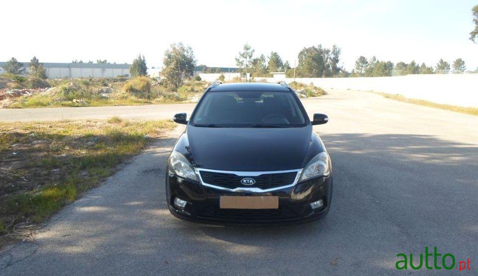 2011' Kia Ceed Sw photo #3