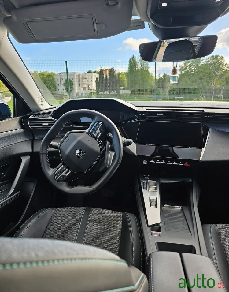 2022' Peugeot 308 photo #6