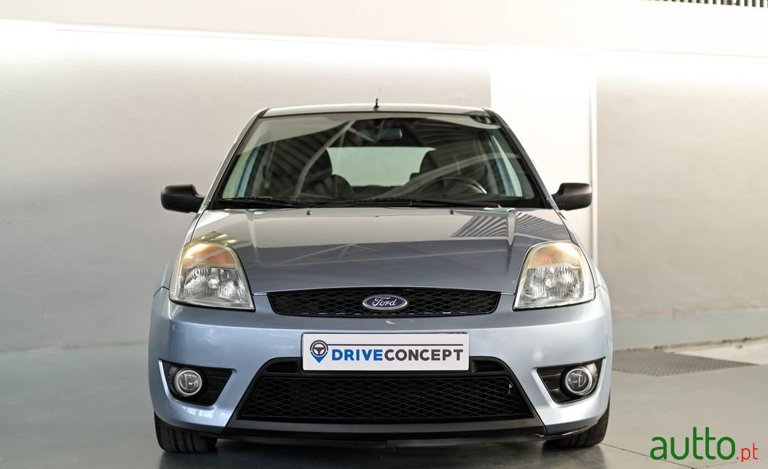 2005' Ford Fiesta photo #5
