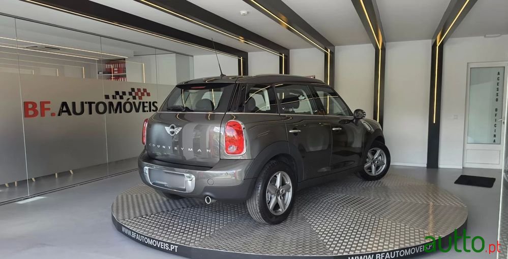 2013' MINI Countryman One D photo #4