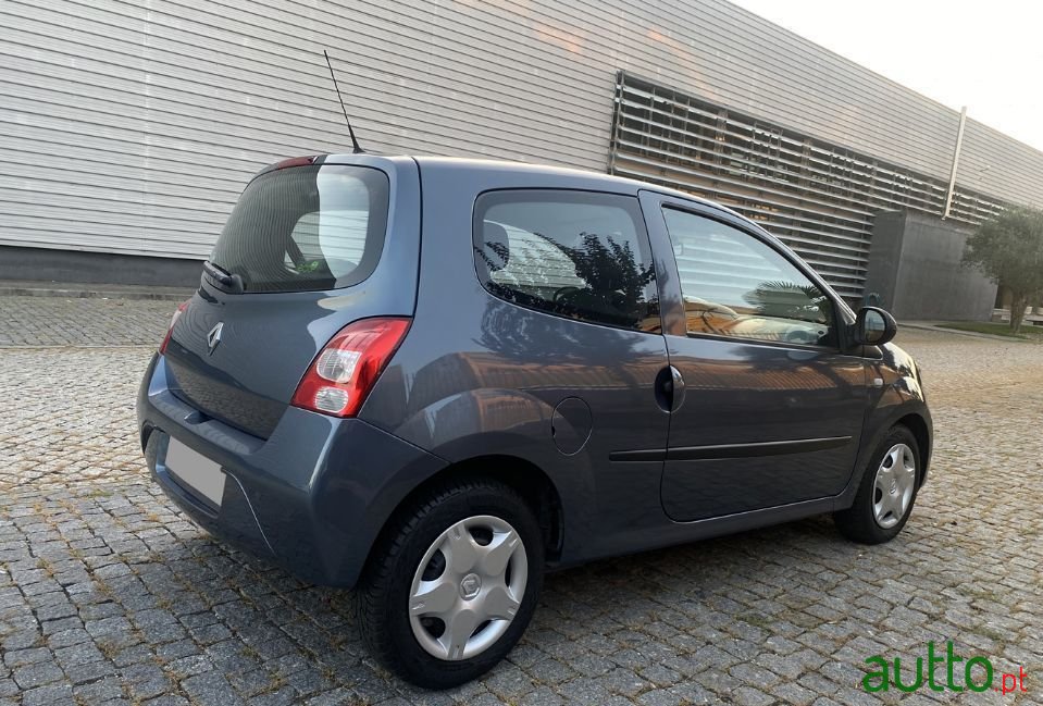 2010' Renault Twingo photo #4