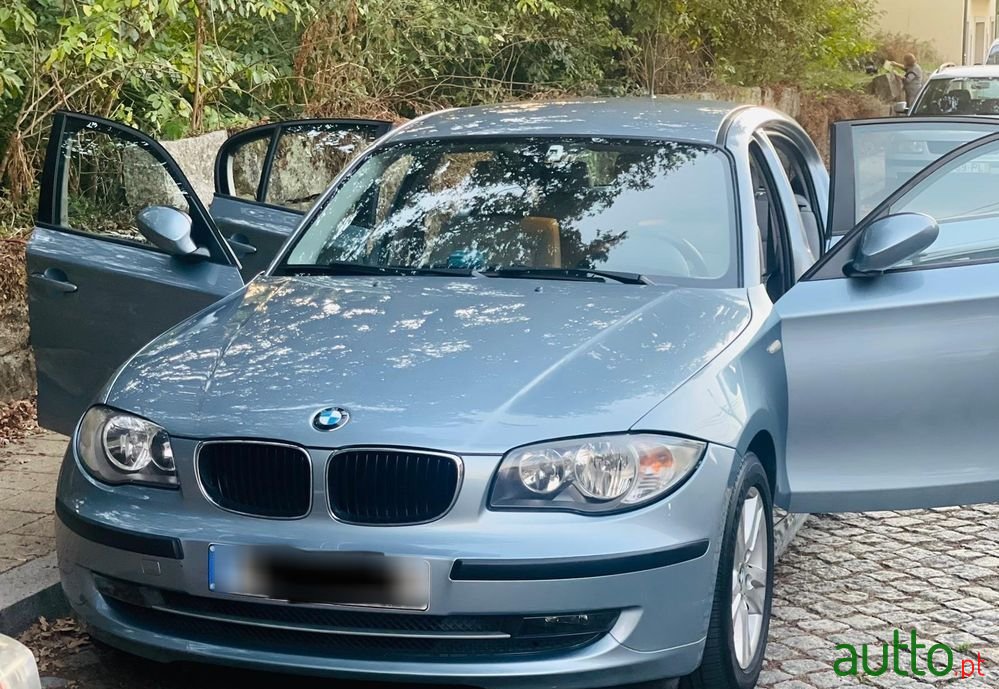 2008' BMW Série 1 I photo #1