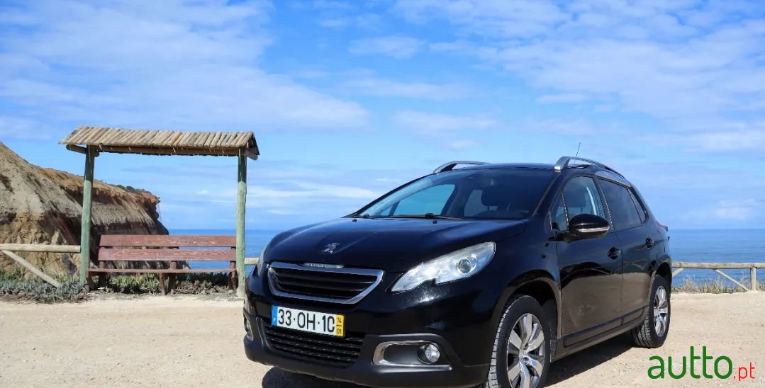 2014' Peugeot 2008 photo #1