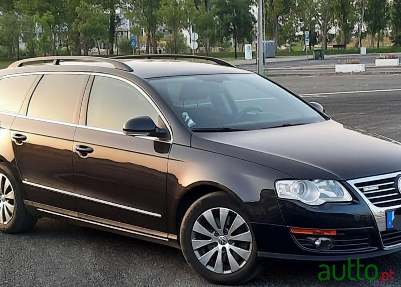 2008' Volkswagen Passat photo #5