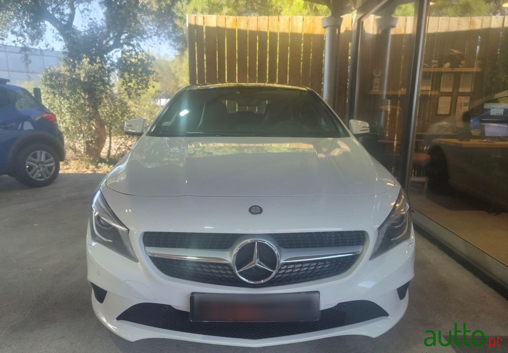 2014' Mercedes-Benz CLA 200 Cdi Urban photo #2