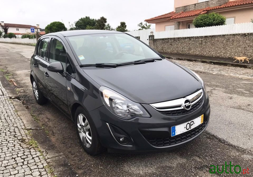 2014' Opel Corsa photo #1