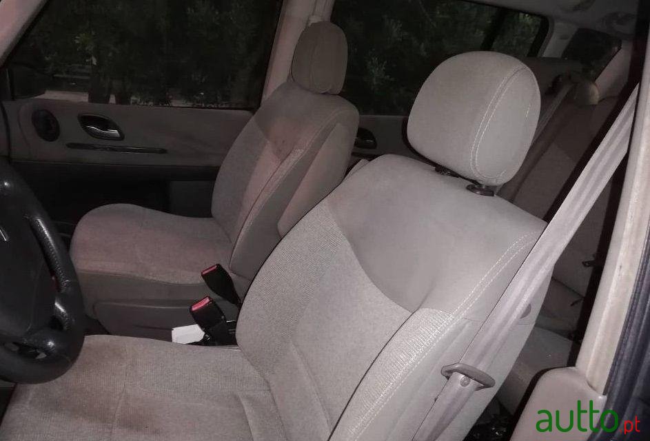 2004' Renault Espace 1.9Tdi 120Cv photo #3