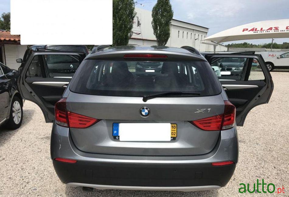 2010' BMW X1 18 D Sdrive photo #2