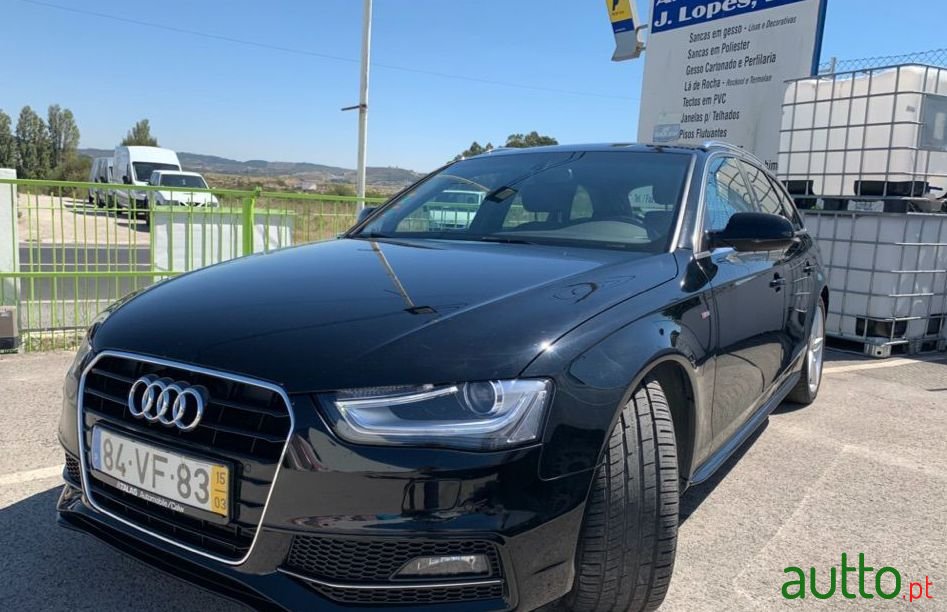 2015' Audi A4 Avant photo #2