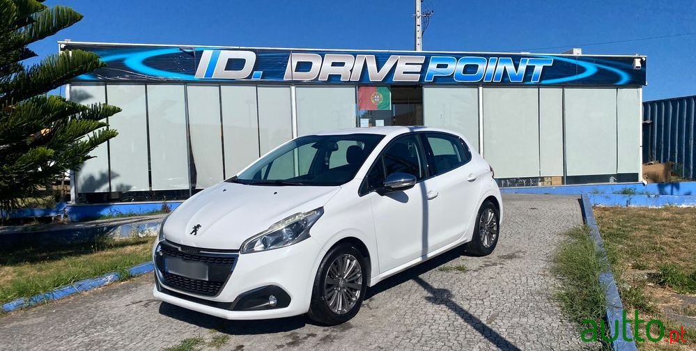 2018' Peugeot 208 photo #1