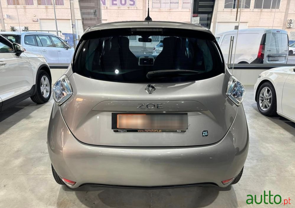 2014' Renault Zoe photo #5