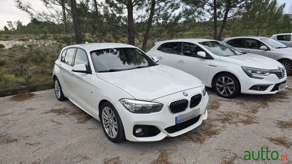 2016' BMW Série 1 D Pack M photo #4
