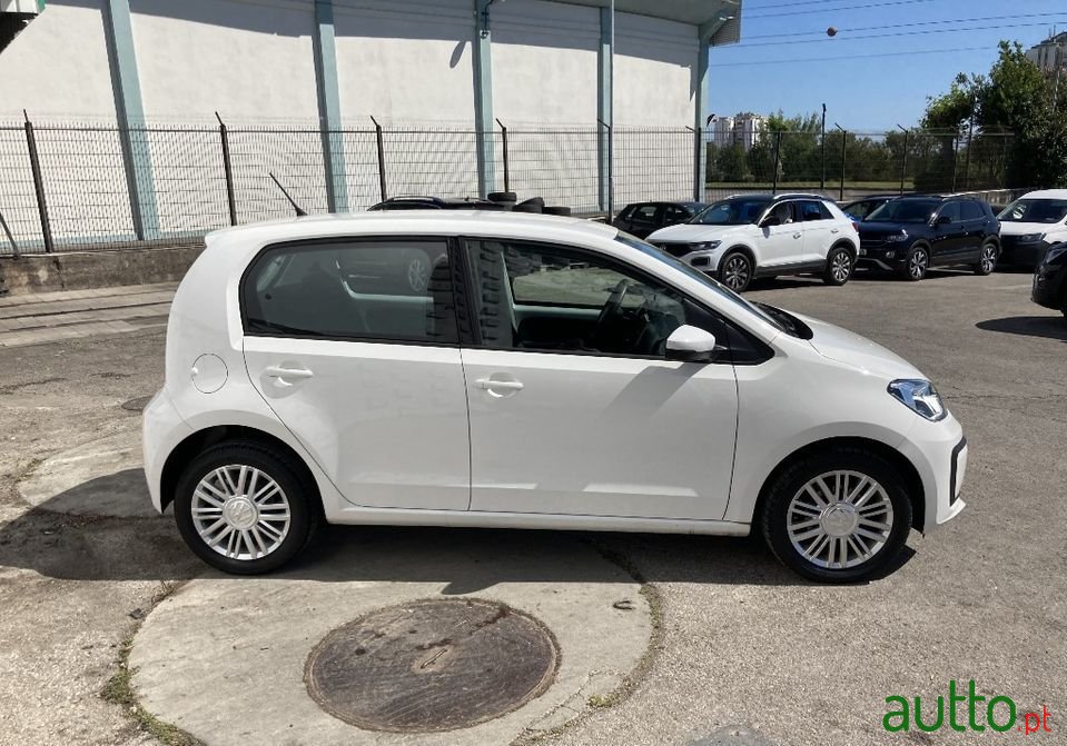 2017' Volkswagen Up photo #3