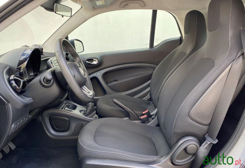 2015' Smart Fortwo photo #3