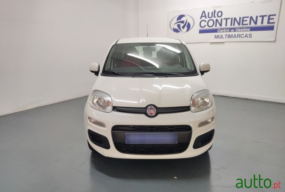2018' Fiat Panda photo #2
