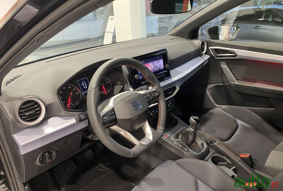 2022' SEAT Ibiza photo #6