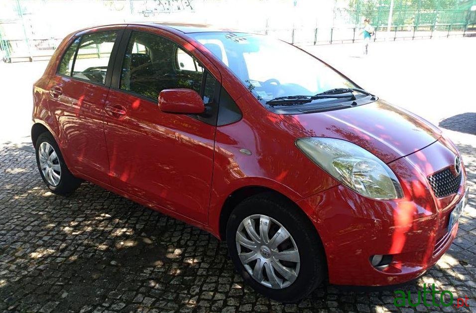 2007' Toyota Yaris photo #1