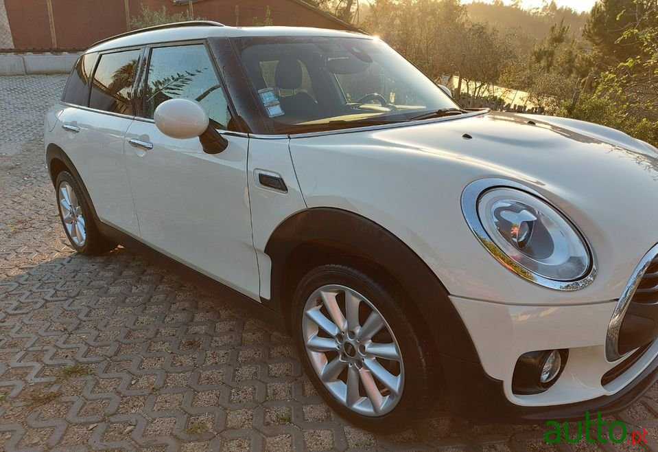 2017' MINI Clubman photo #2