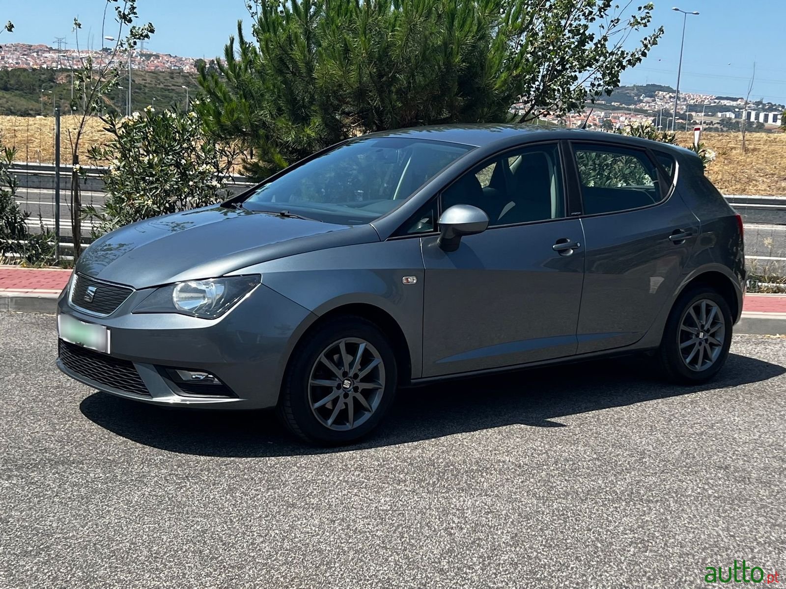 2015' SEAT Ibiza photo #1