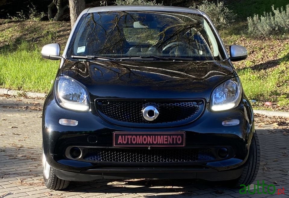 2019' Smart Forfour photo #5