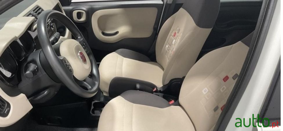 2014' Fiat Panda photo #5