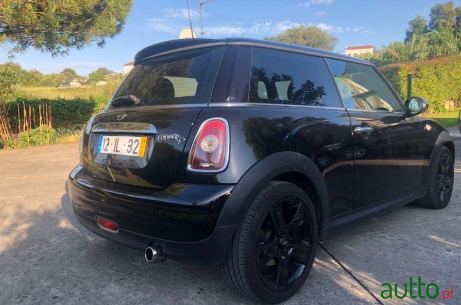 2009' MINI Cooper Sport photo #1