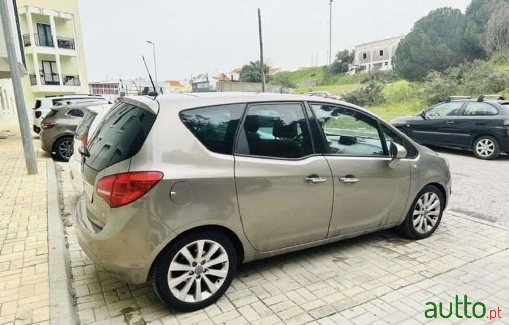 2010' Opel Meriva 1.3 Cdti Fun photo #1