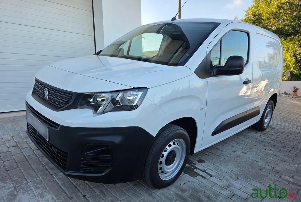 2019' Peugeot Partner photo #3