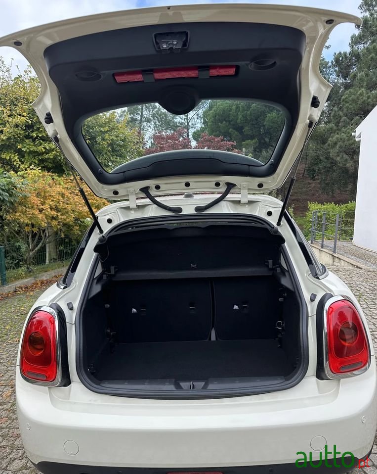 2016' MINI One Standard photo #4