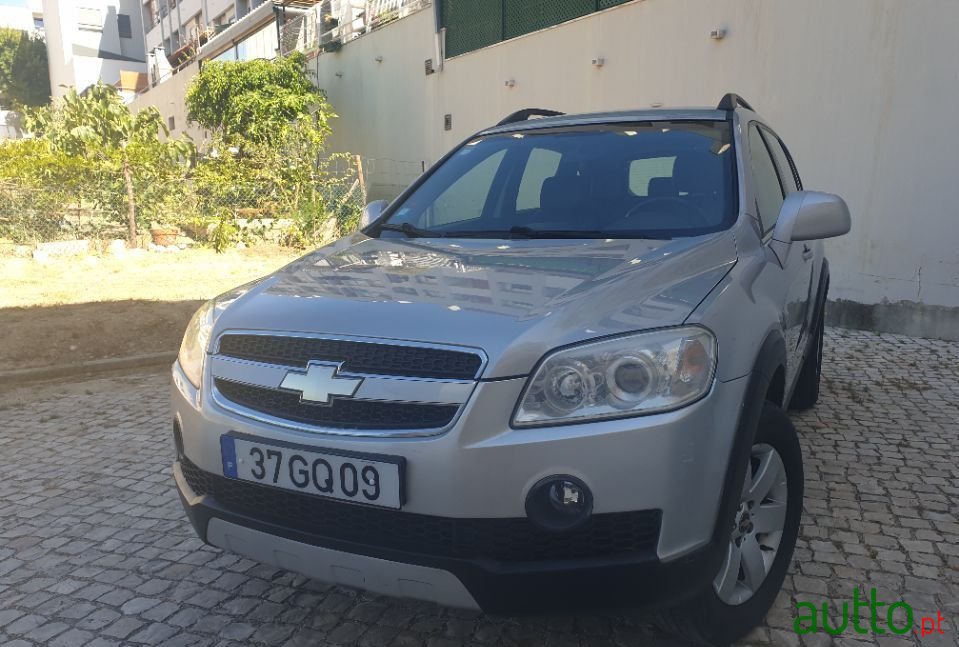 2008' Chevrolet Captiva photo #2