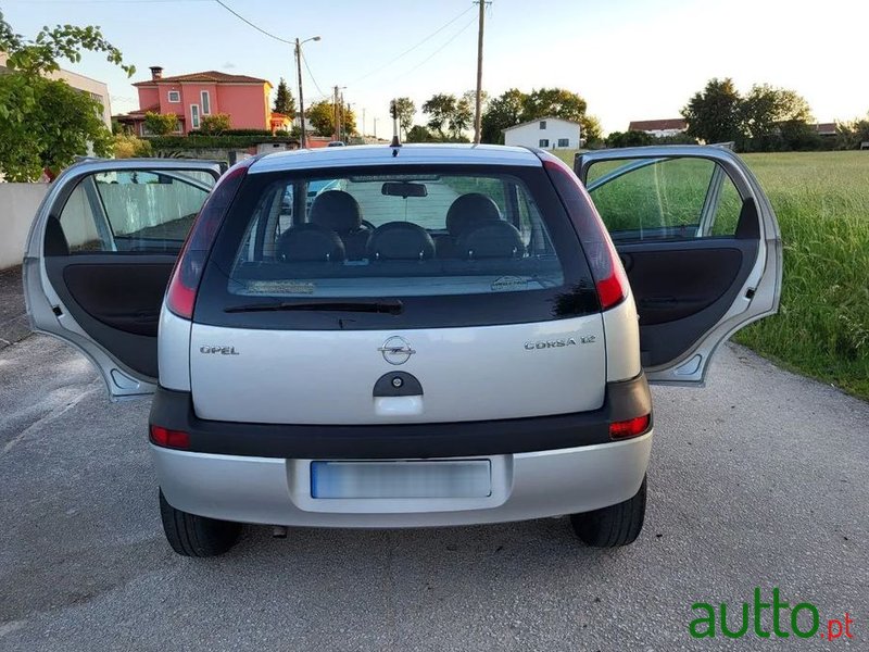 2002' Opel Corsa 1.2 16V Confort photo #5