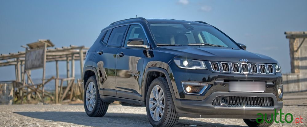 2021' Jeep Compass 1.3 T4 4Xe Auto Limited photo #2