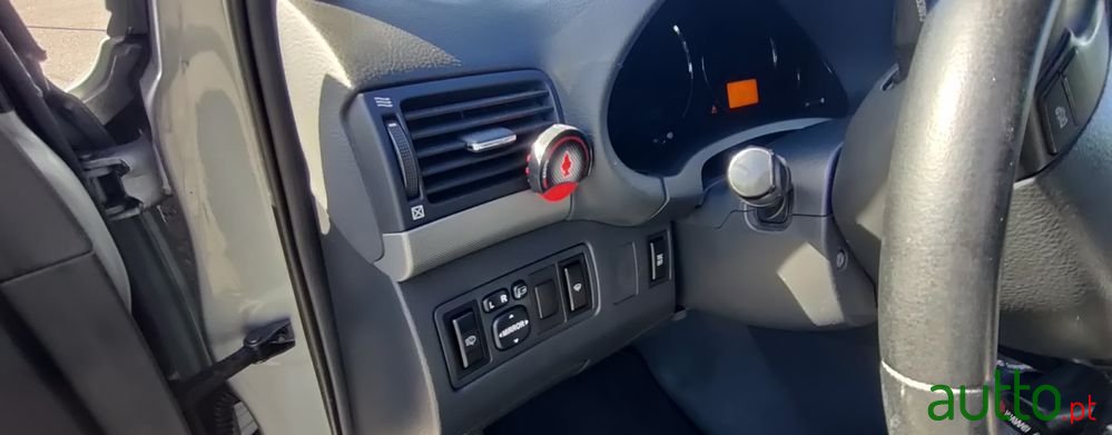 2007' Toyota Avensis Sw photo #6