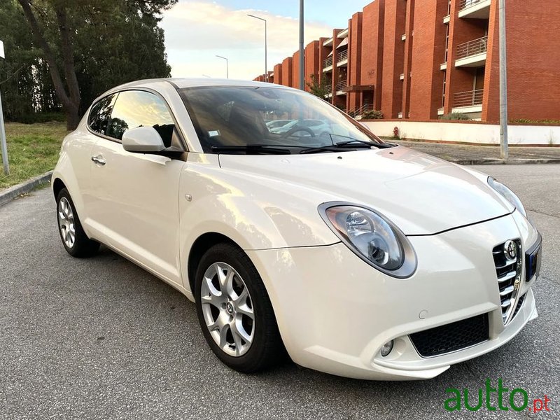 2015' Alfa Romeo MiTo photo #3