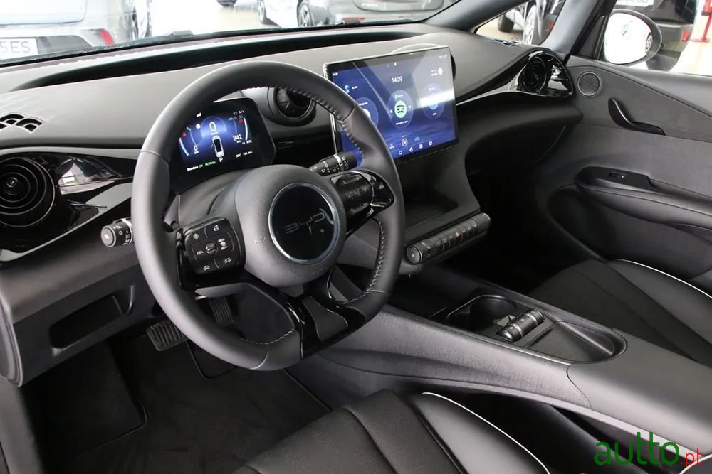 2024' BYD Dolphin Comfort photo #2