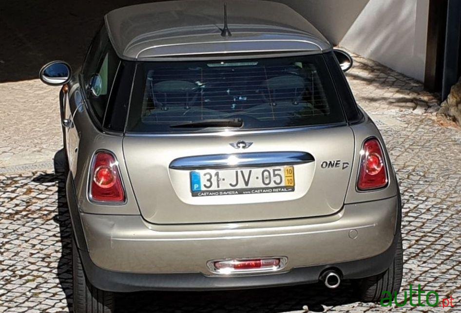 2010' MINI One D photo #3