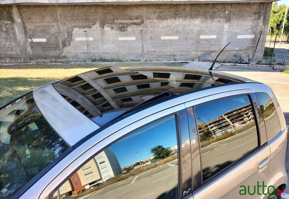 2008' Lancia Musa photo #6