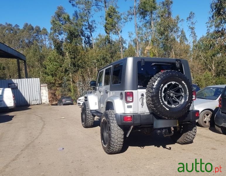 2010' Jeep Wrangler photo #4