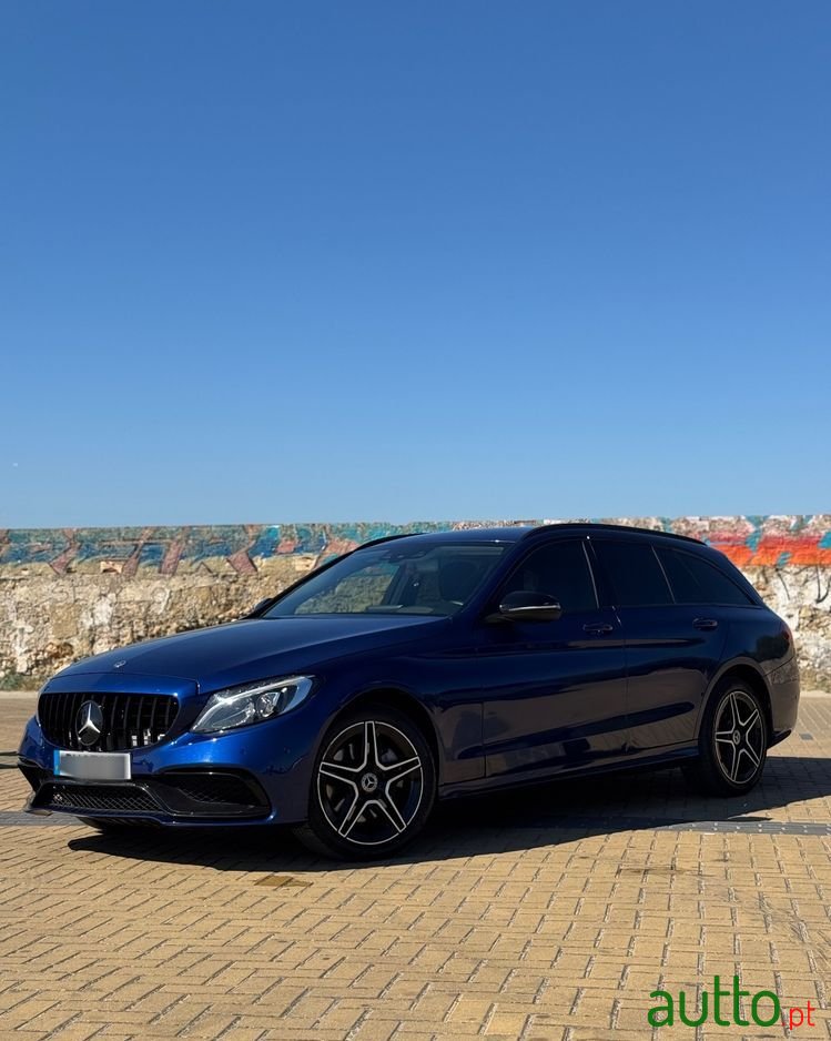 2016' Mercedes-Benz Classe C photo #1