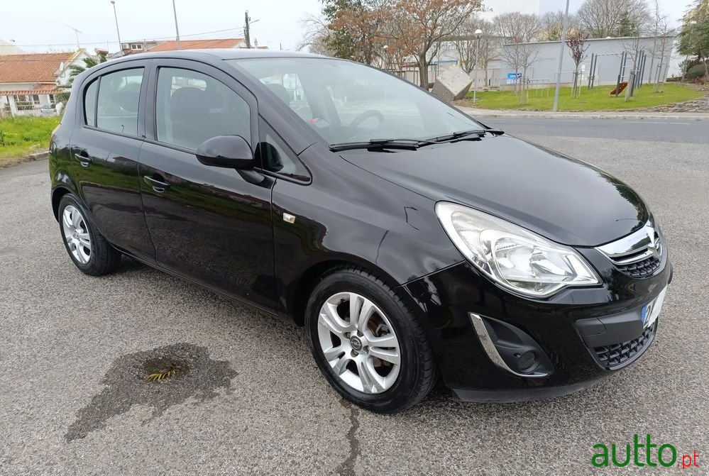 2011' Opel Corsa 1.3 Cdti Cosmo photo #2