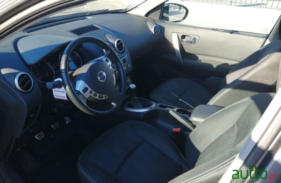 2012' Nissan Qashqai photo #1