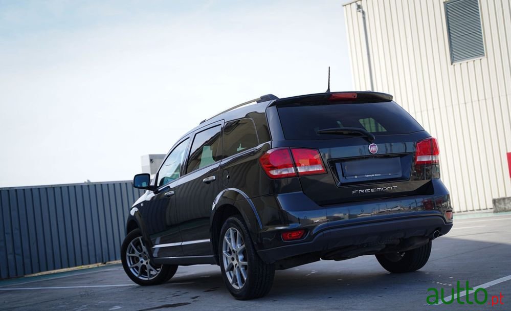 2014' Fiat Freemont 2.0 M-Jet photo #4