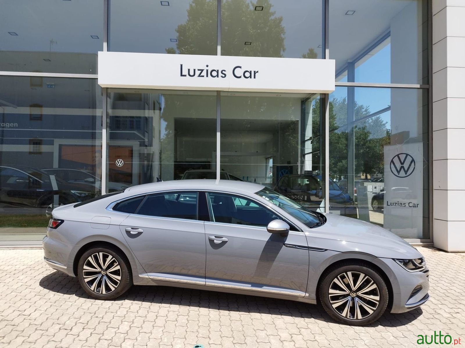 2023' Volkswagen Arteon photo #1