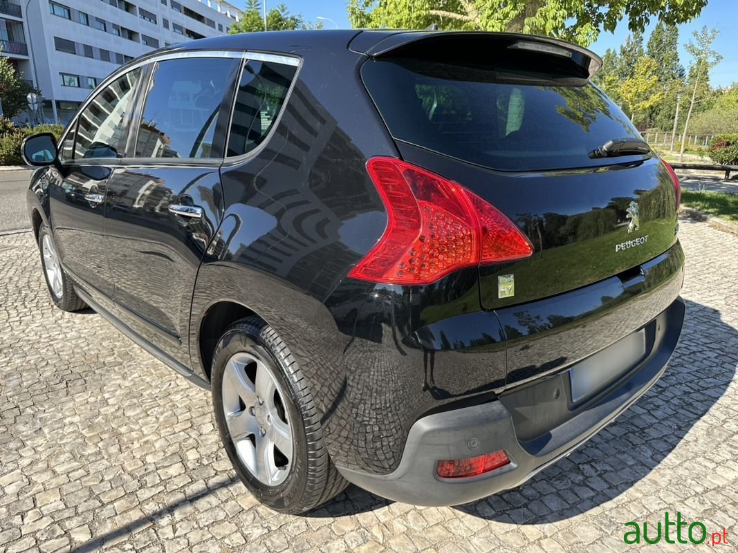 2013' Peugeot 3008 photo #2