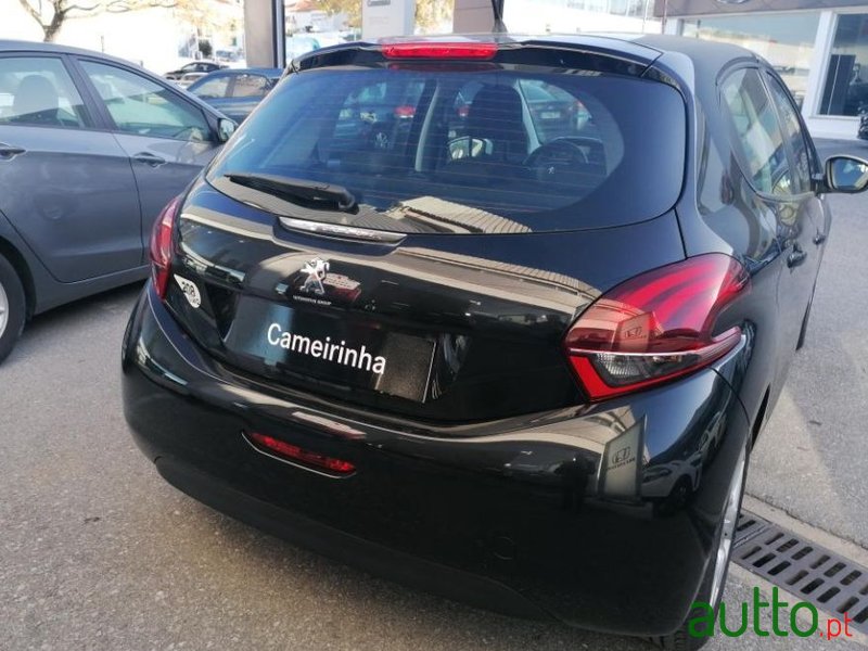 2017' Peugeot 208 photo #4