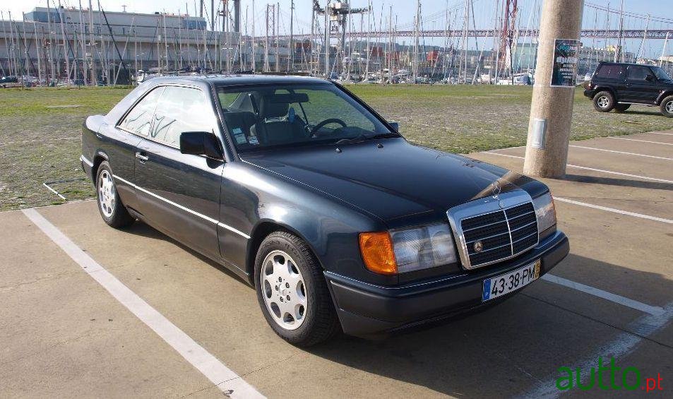1992' Mercedes-Benz E-300 photo #4