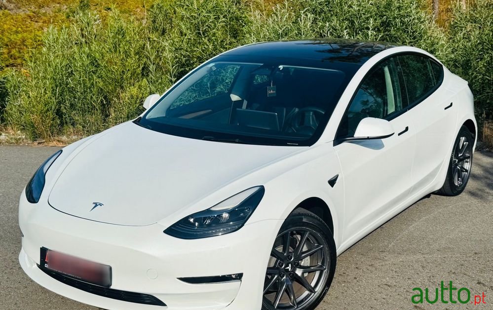 2023' Tesla Model 3 photo #2
